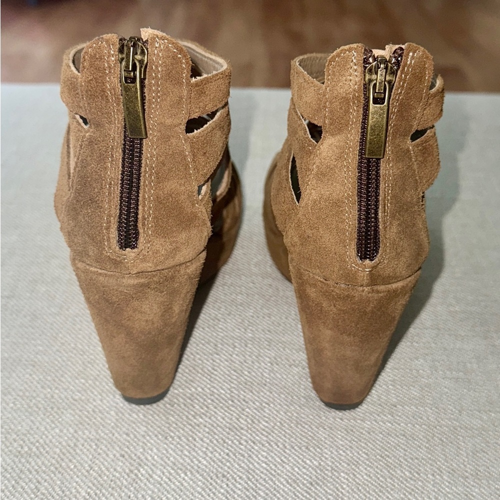 Cordani Electra Cutout Suede Wedge Sandal—NEVER WORN - Picture 3 of 5